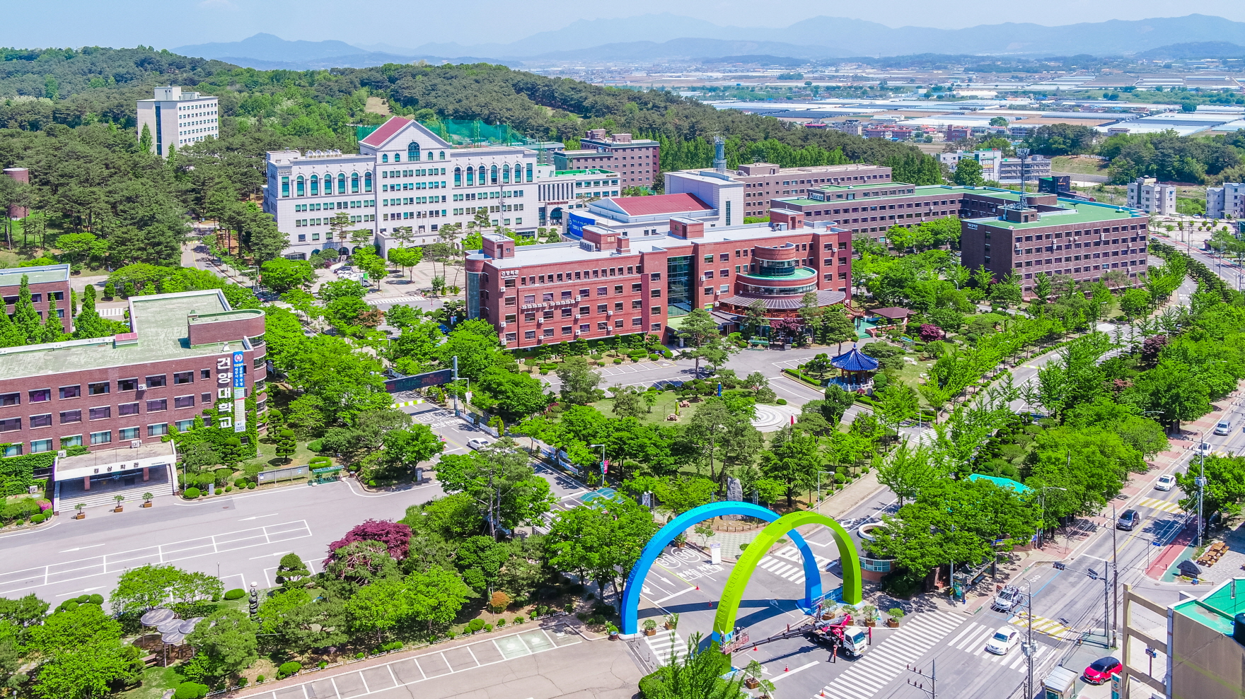 건양대, 교육부 대학 기본역량진단 ‘일반재정지원대학’ 선정  이철성 총장 “지자체⸱정부 사업 확대해 ESG 교육가치 실현”